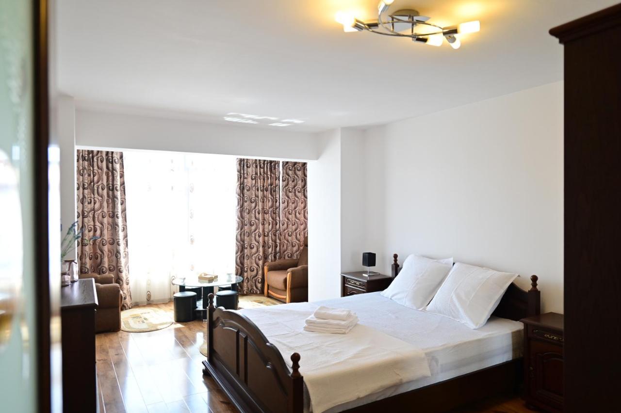 Vacation Apartment With Free Parking 시비우 외부 사진