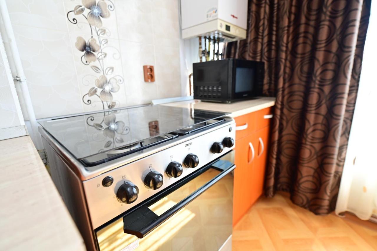 Vacation Apartment With Free Parking 시비우 외부 사진