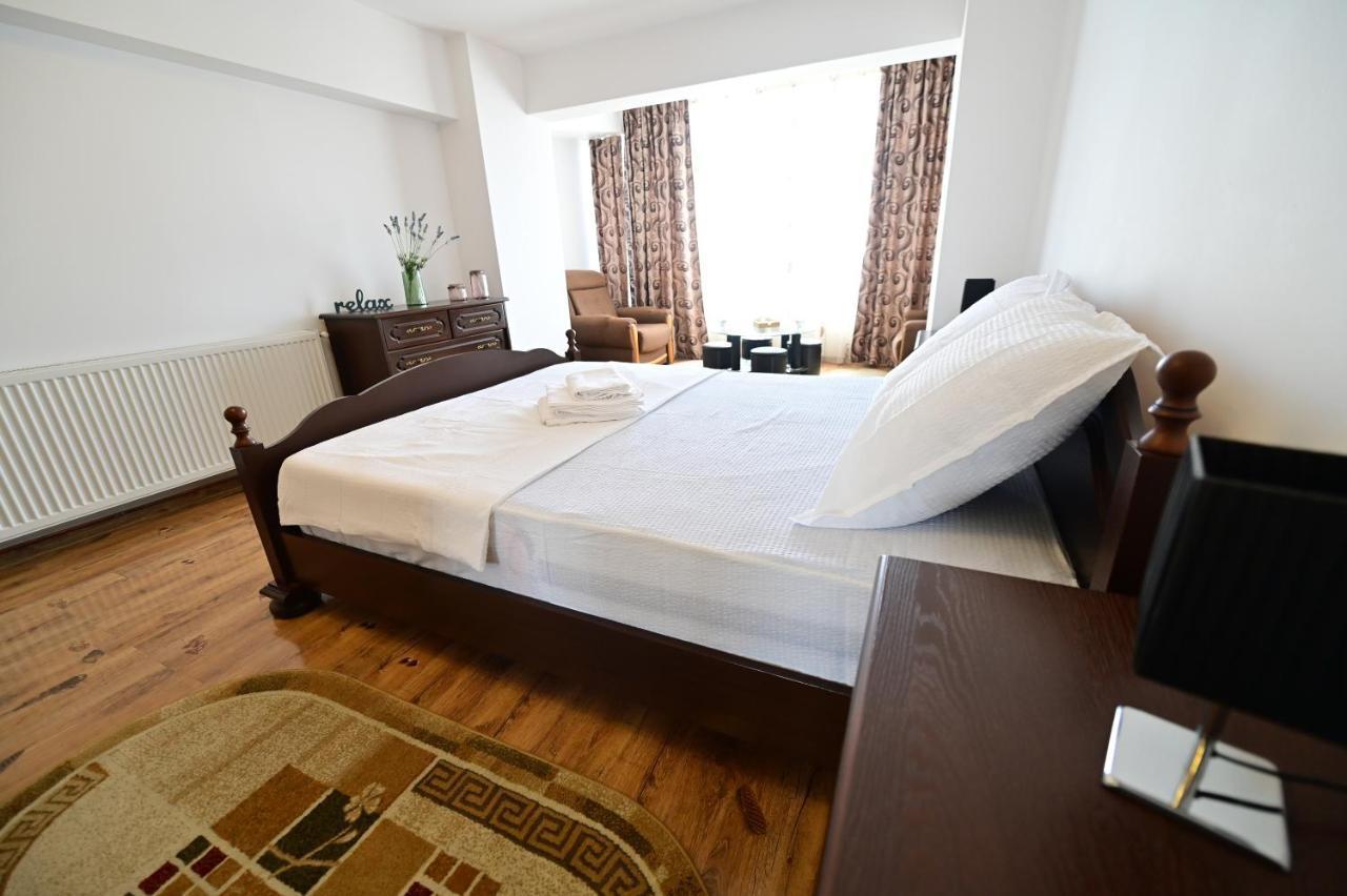Vacation Apartment With Free Parking 시비우 외부 사진